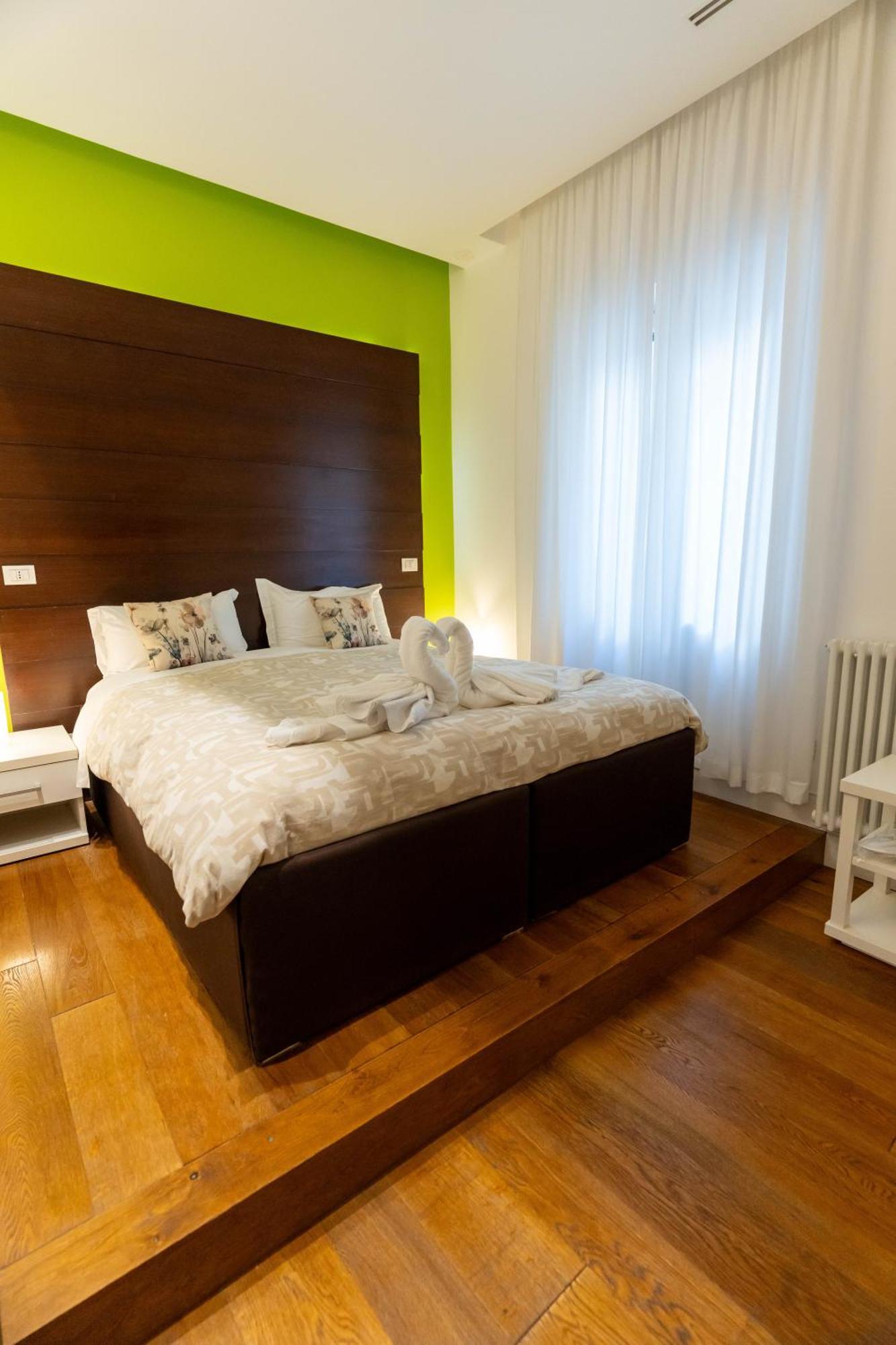 Ihh Suites Rome Exterior photo